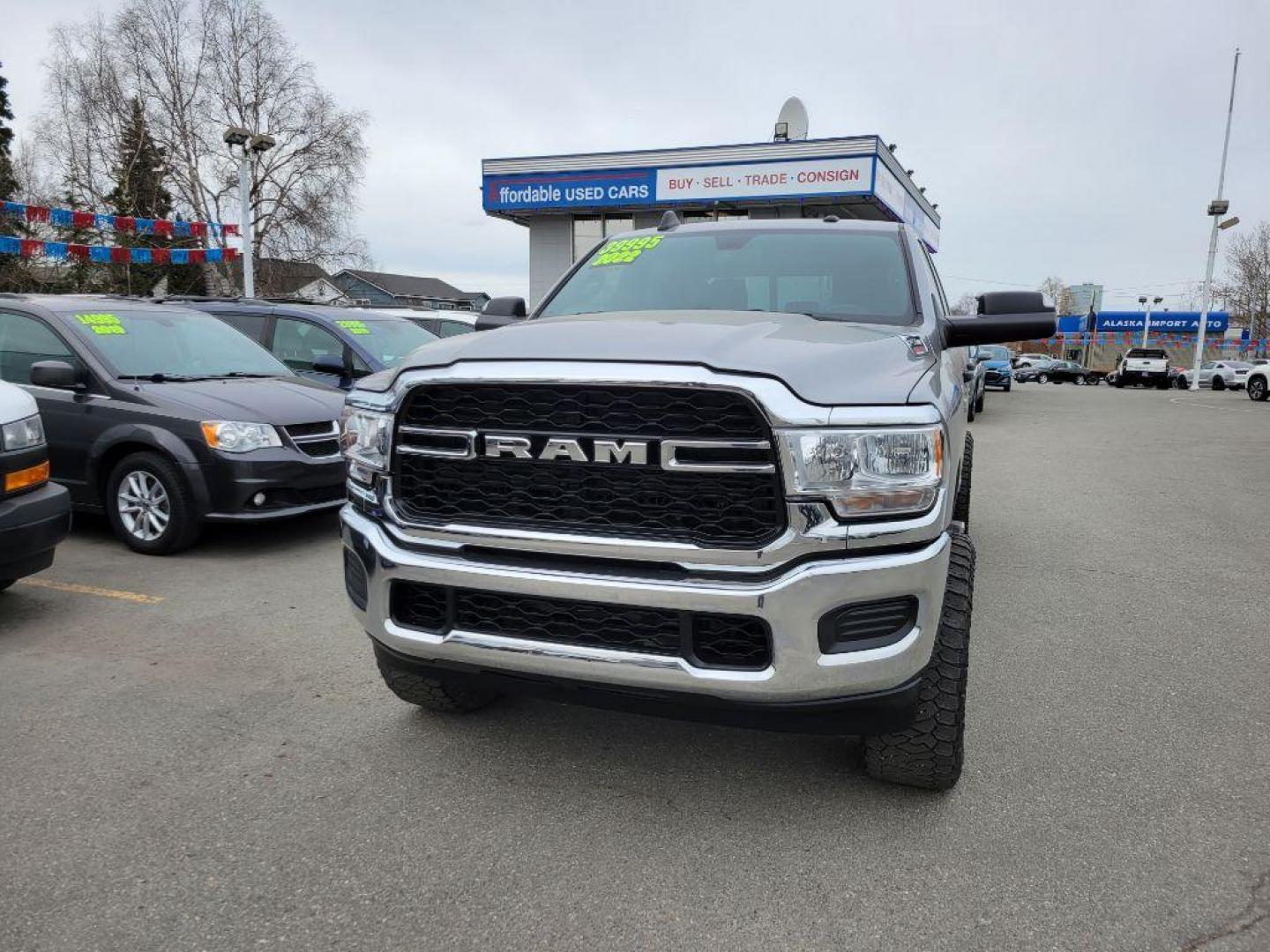 2022 SILVER RAM 2500 TRADESMAN (3C6UR5CJ6NG) with an 6.4L engine, Automatic transmission, located at 929 East 8th Ave, Anchorage, AK, 99501, (907) 274-2277, 61.214783, -149.866074 - Photo#0