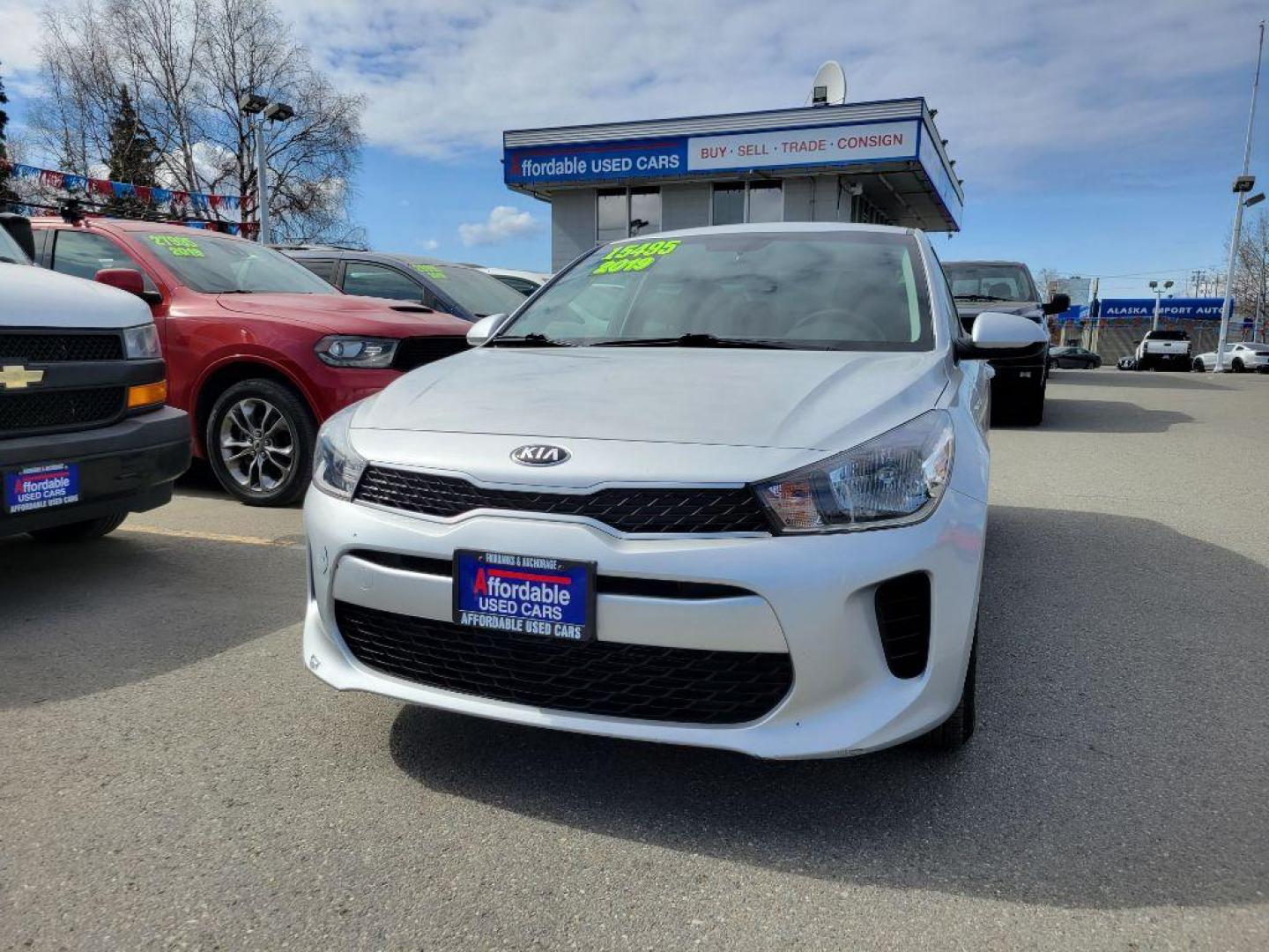 2019 SILVER KIA RIO S (3KPA24AB0KE) with an 1.6L engine, Automatic transmission, located at 929 East 8th Ave, Anchorage, AK, 99501, (907) 274-2277, 61.214783, -149.866074 - Photo#0