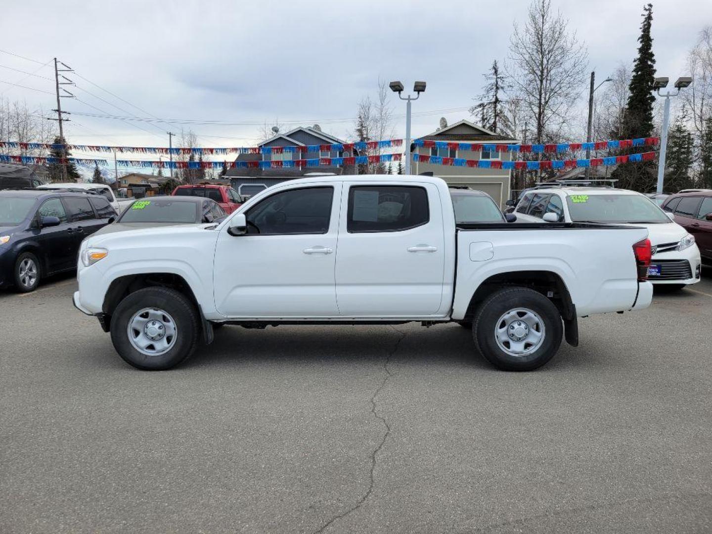 2020 WHITE TOYOTA TACOMA DOUBLE CAB (3TMCZ5AN7LM) with an 3.5L engine, Automatic transmission, located at 929 East 8th Ave, Anchorage, AK, 99501, (907) 274-2277, 61.214783, -149.866074 - Photo#1