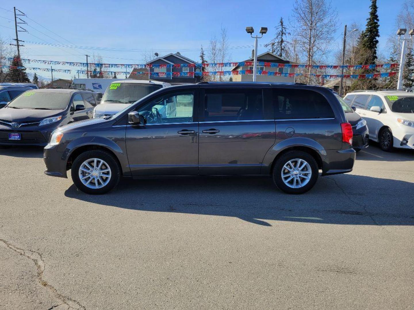 2019 GREY DODGE GRAND CARAVAN SXT (2C4RDGCG6KR) with an 3.6L engine, Automatic transmission, located at 929 East 8th Ave, Anchorage, AK, 99501, (907) 274-2277, 61.214783, -149.866074 - Photo#1