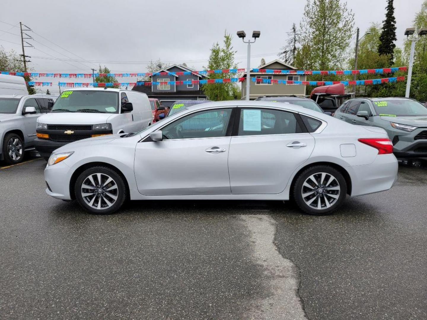 2017 SILVER NISSAN ALTIMA 2.5 (1N4AL3AP7HC) with an 2.5L engine, Continuously Variable transmission, located at 929 East 8th Ave, Anchorage, AK, 99501, (907) 274-2277, 61.214783, -149.866074 - Photo#1