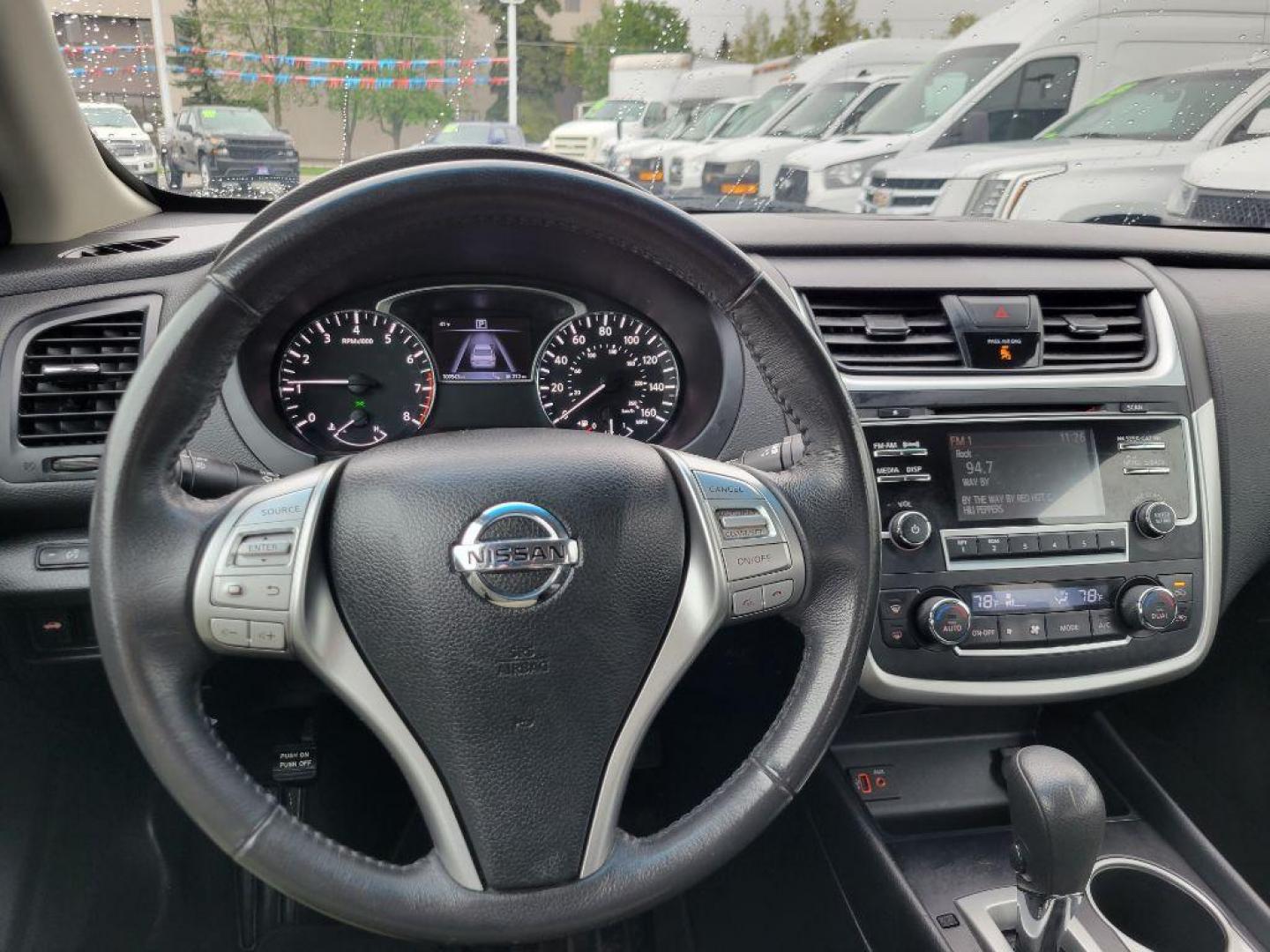 2017 SILVER NISSAN ALTIMA 2.5 (1N4AL3AP7HC) with an 2.5L engine, Continuously Variable transmission, located at 929 East 8th Ave, Anchorage, AK, 99501, (907) 274-2277, 61.214783, -149.866074 - Photo#4