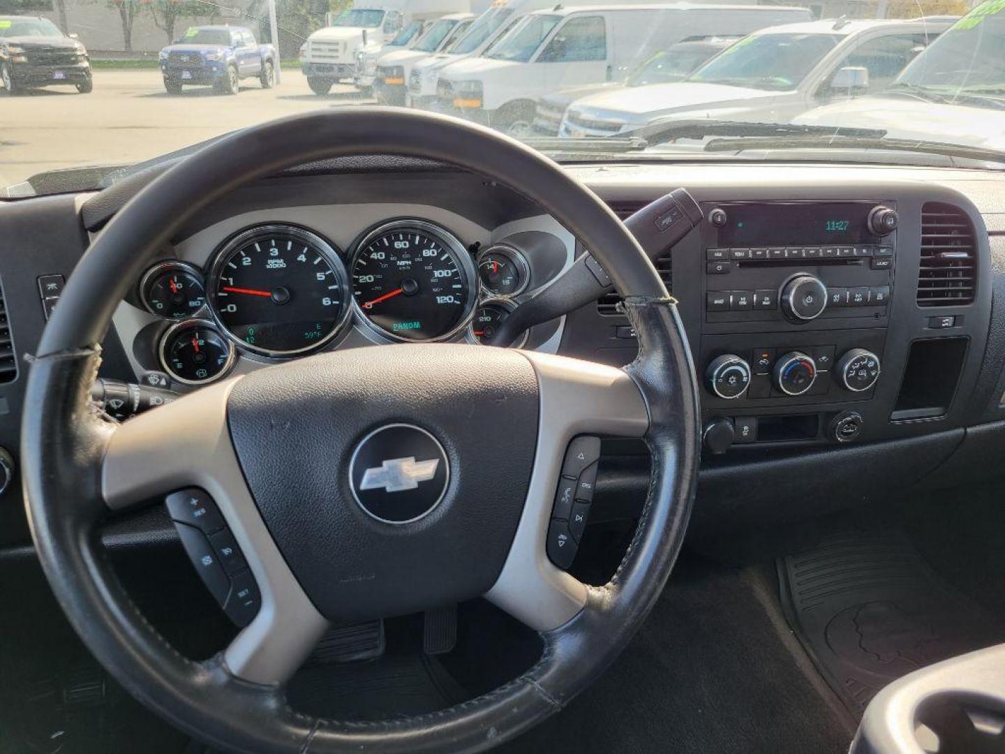 2013 BROWN CHEVROLET SILVERADO 1500 LT (1GCNKSE09DZ) with an 5.3L engine, Automatic transmission, located at 929 East 8th Ave, Anchorage, AK, 99501, (907) 274-2277, 61.214783, -149.866074 - Photo#4