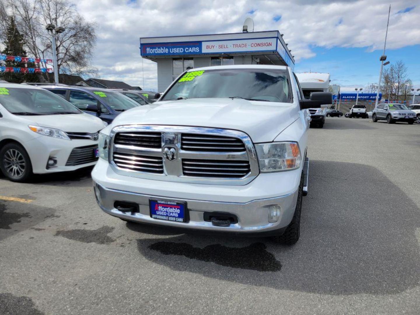 2013 WHITE RAM 1500 SLT (1C6RR7LT7DS) with an 5.7L engine, Automatic transmission, located at 929 East 8th Ave, Anchorage, AK, 99501, (907) 274-2277, 61.214783, -149.866074 - Photo#0