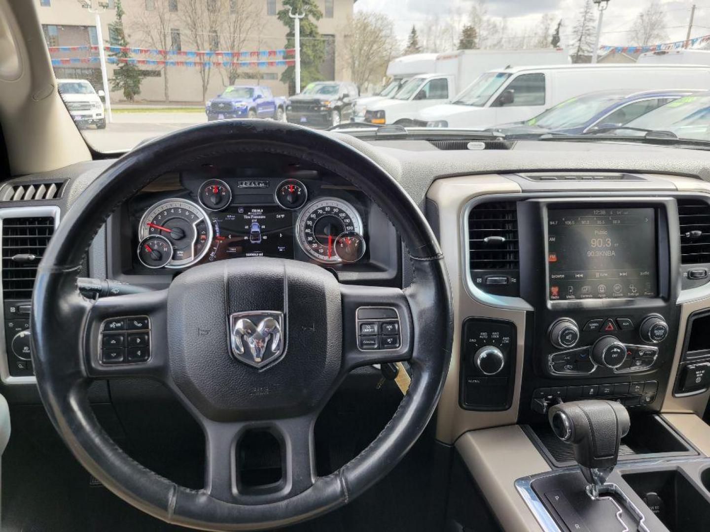 2013 WHITE RAM 1500 SLT (1C6RR7LT7DS) with an 5.7L engine, Automatic transmission, located at 929 East 8th Ave, Anchorage, AK, 99501, (907) 274-2277, 61.214783, -149.866074 - Photo#4