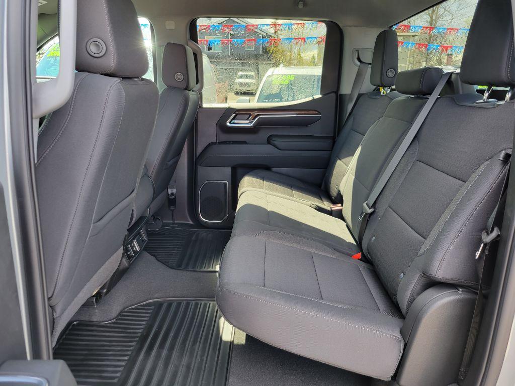 2023 Chevrolet Silverado 1500 photo 4