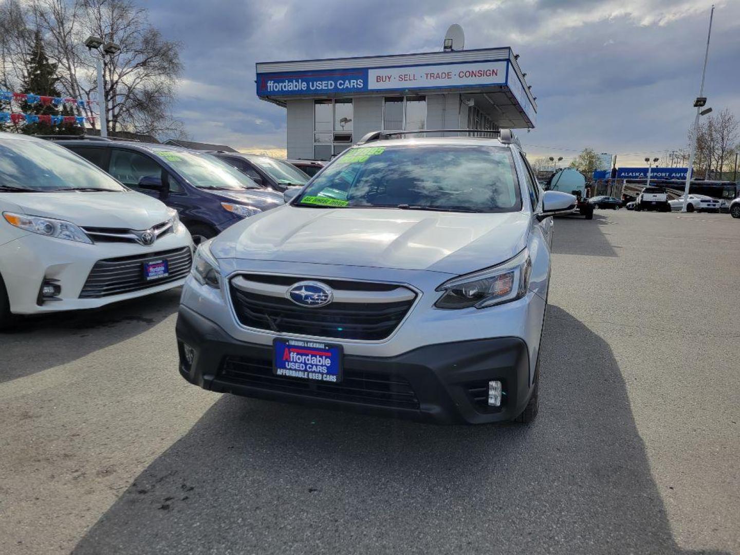 2020 SILVER SUBARU OUTBACK PREMIUM (4S4BTAEC0L3) with an 2.5L engine, Continuously Variable transmission, located at 929 East 8th Ave, Anchorage, AK, 99501, (907) 274-2277, 61.214783, -149.866074 - Photo#0