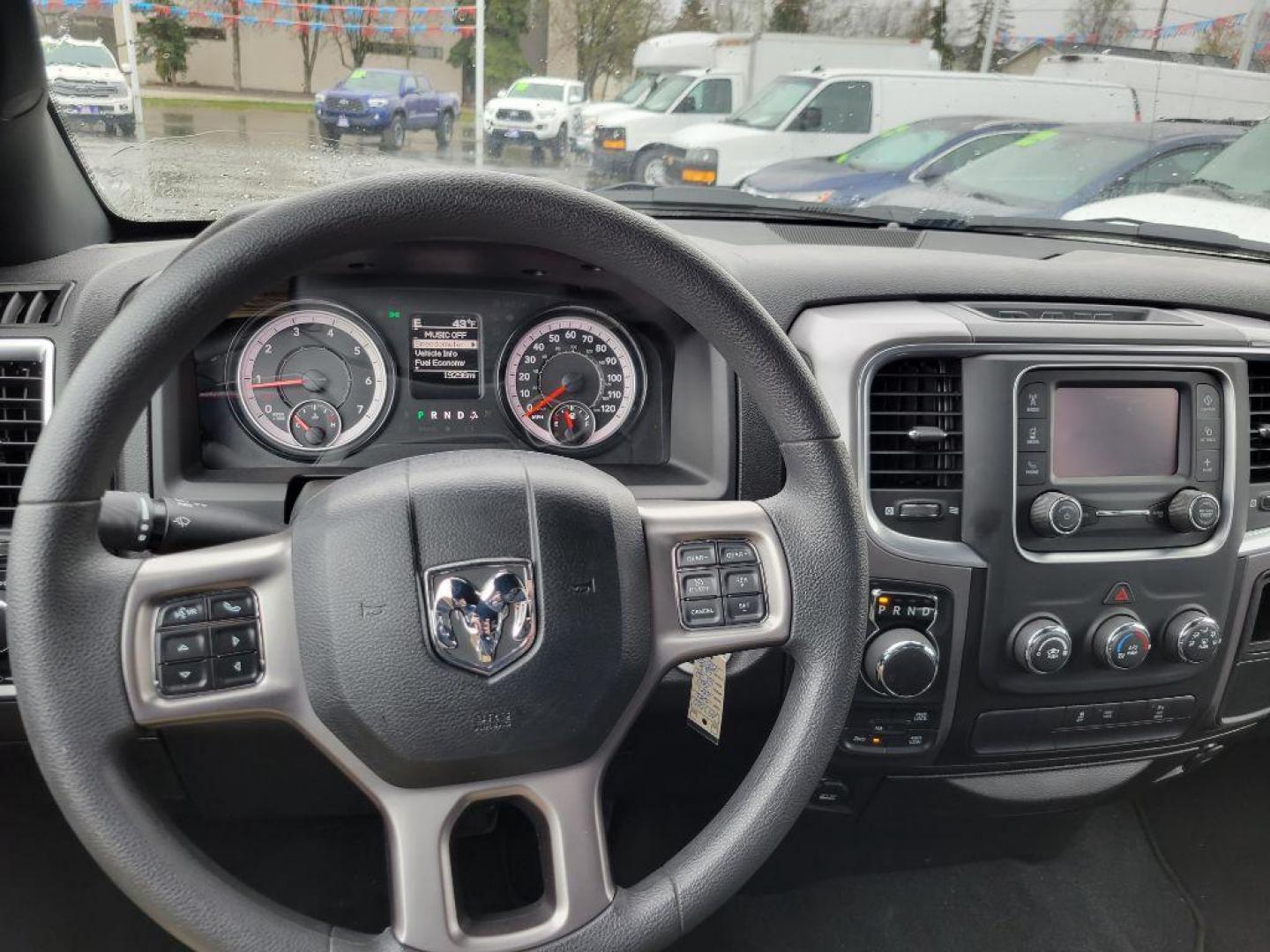 2022 WHITE RAM 1500 CLASSIC SLT (1C6RR7LG2NS) with an 3.6L engine, Automatic transmission, located at 929 East 8th Ave, Anchorage, AK, 99501, (907) 274-2277, 61.214783, -149.866074 - Photo#4