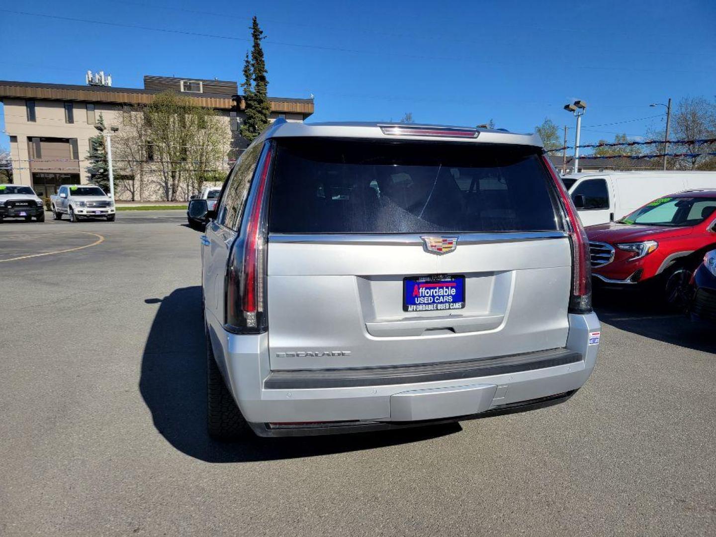 2020 SILVER CADILLAC ESCALADE ESV LUXURY (1GYS4HKJ5LR) with an 6.2L engine, Automatic transmission, located at 929 East 8th Ave, Anchorage, AK, 99501, (907) 274-2277, 61.214783, -149.866074 - Photo#2