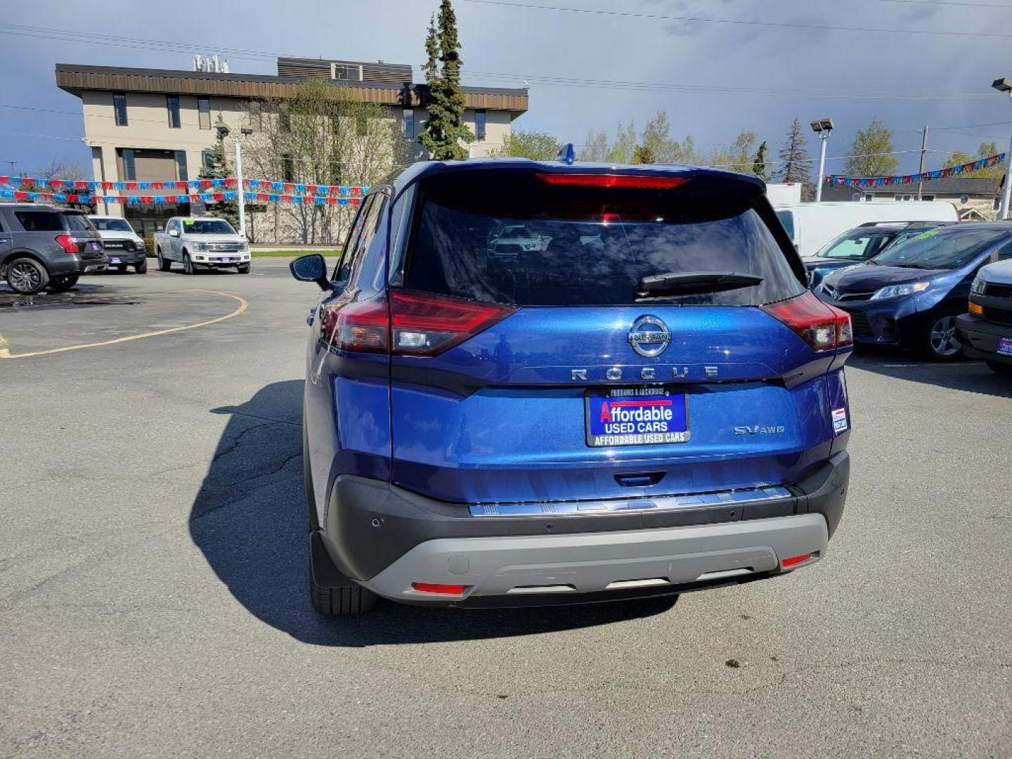 2021 BLUE NISSAN ROGUE SV (JN8AT3BB0MW) with an 2.5L engine, Continuously Variable transmission, located at 929 East 8th Ave, Anchorage, AK, 99501, (907) 274-2277, 61.214783, -149.866074 - Photo#2