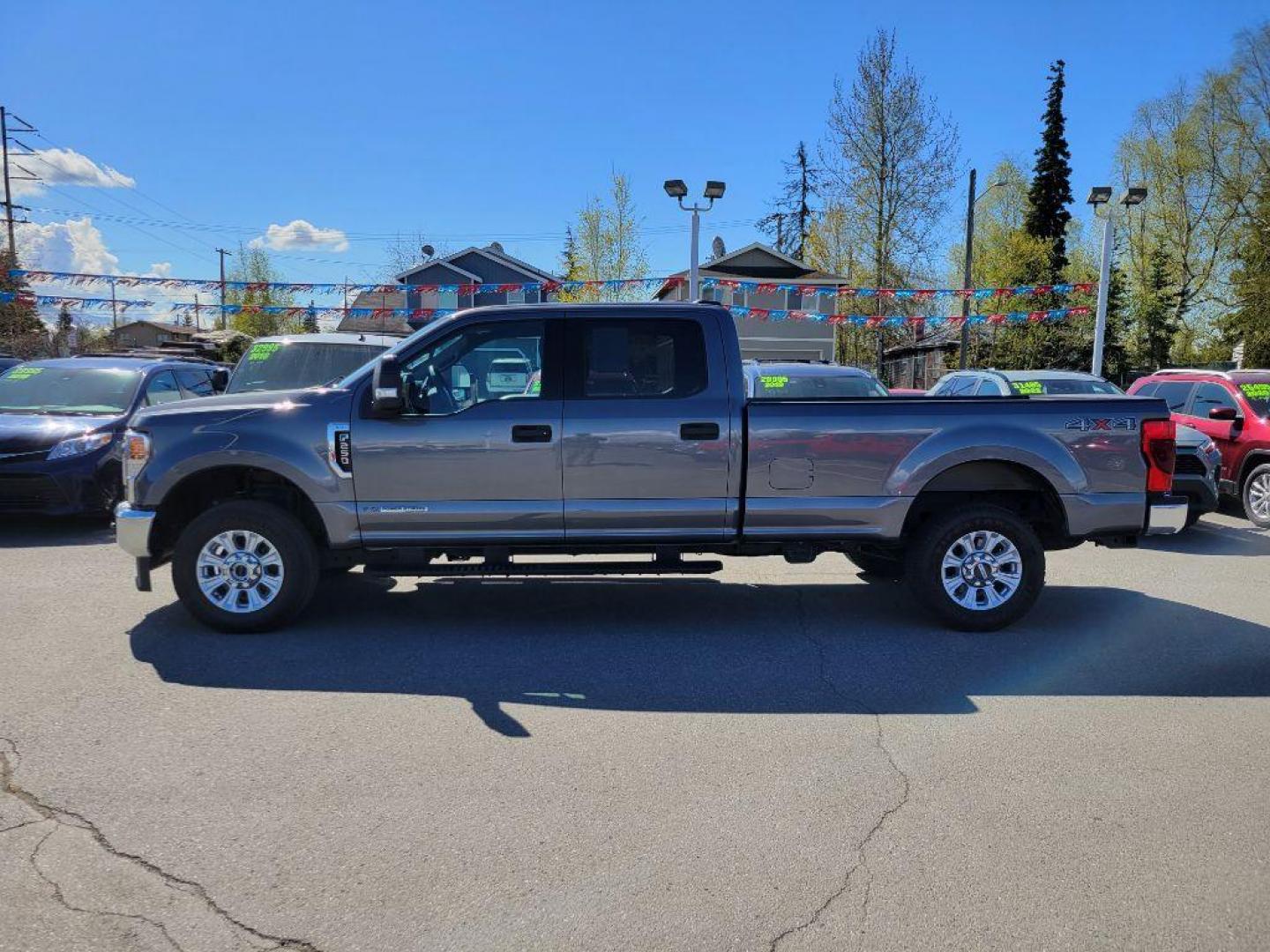 2022 GRAY FORD F250 SUPER DUTY (1FT7W2BT2NE) with an 6.7L engine, Automatic transmission, located at 929 East 8th Ave, Anchorage, AK, 99501, (907) 274-2277, 61.214783, -149.866074 - Photo#1