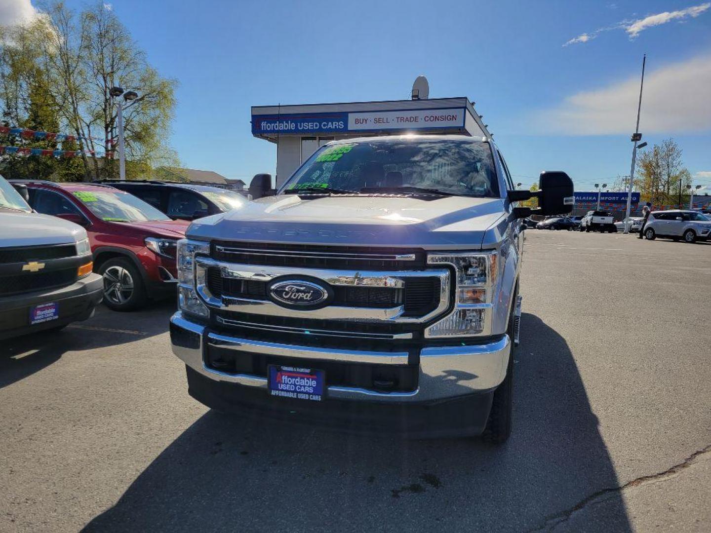 2022 SILVER FORD F250 SUPER DUTY (1FT7W2BT7NE) with an 6.7L engine, Automatic transmission, located at 929 East 8th Ave, Anchorage, AK, 99501, (907) 274-2277, 61.214783, -149.866074 - Photo#0