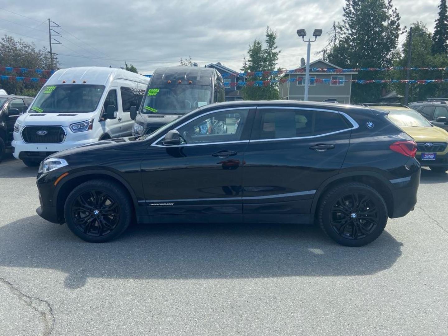 2018 BLACK BMW X2 XDRIVE28I (WBXYJ5C3XJE) with an 2.0L engine, Automatic transmission, located at 929 East 8th Ave, Anchorage, AK, 99501, (907) 274-2277, 61.214783, -149.866074 - Photo#1