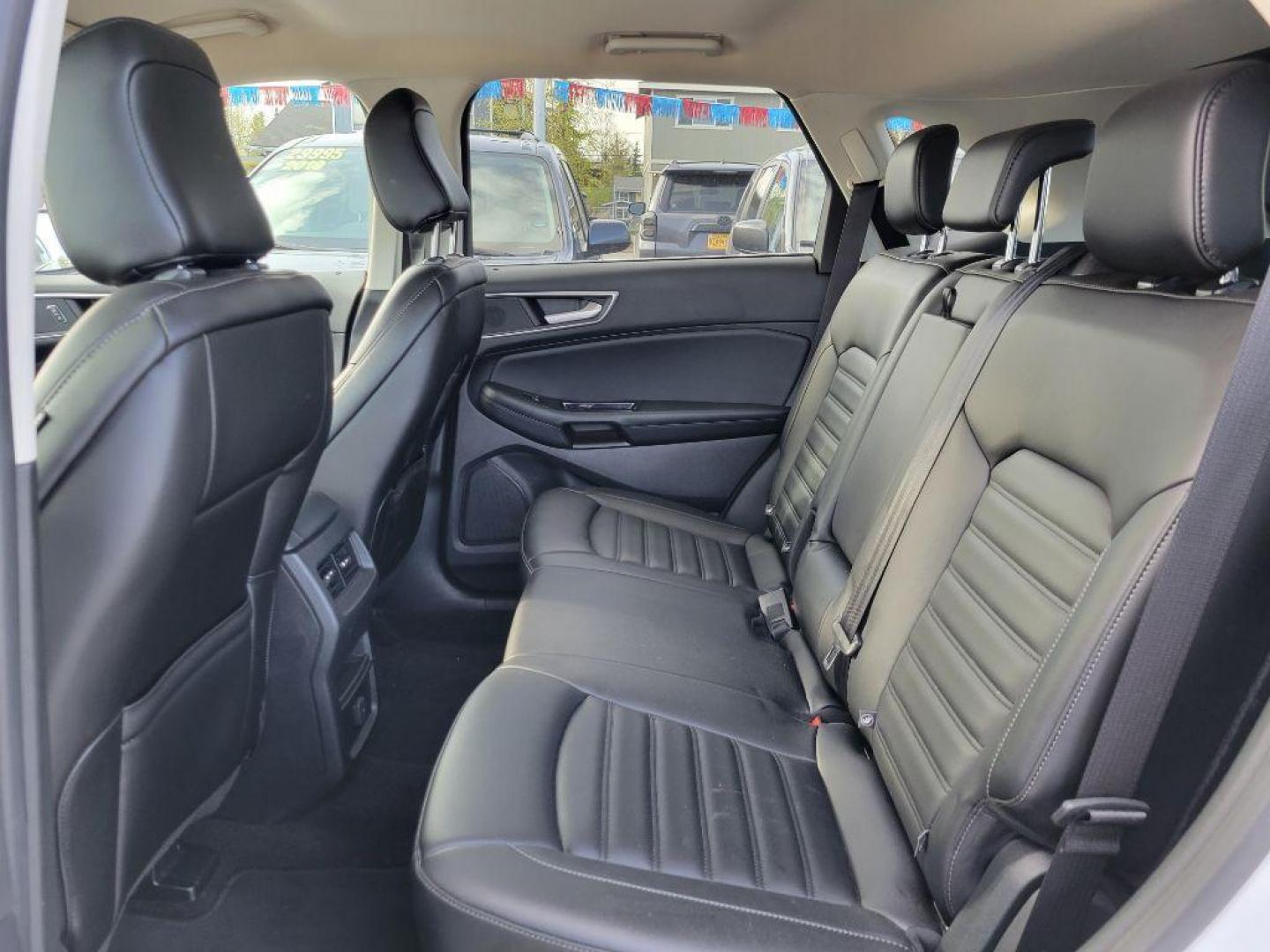 2020 WHITE FORD EDGE SEL (2FMPK4J91LB) with an 2.0L engine, Automatic transmission, located at 929 East 8th Ave, Anchorage, AK, 99501, (907) 274-2277, 61.214783, -149.866074 - Photo#3