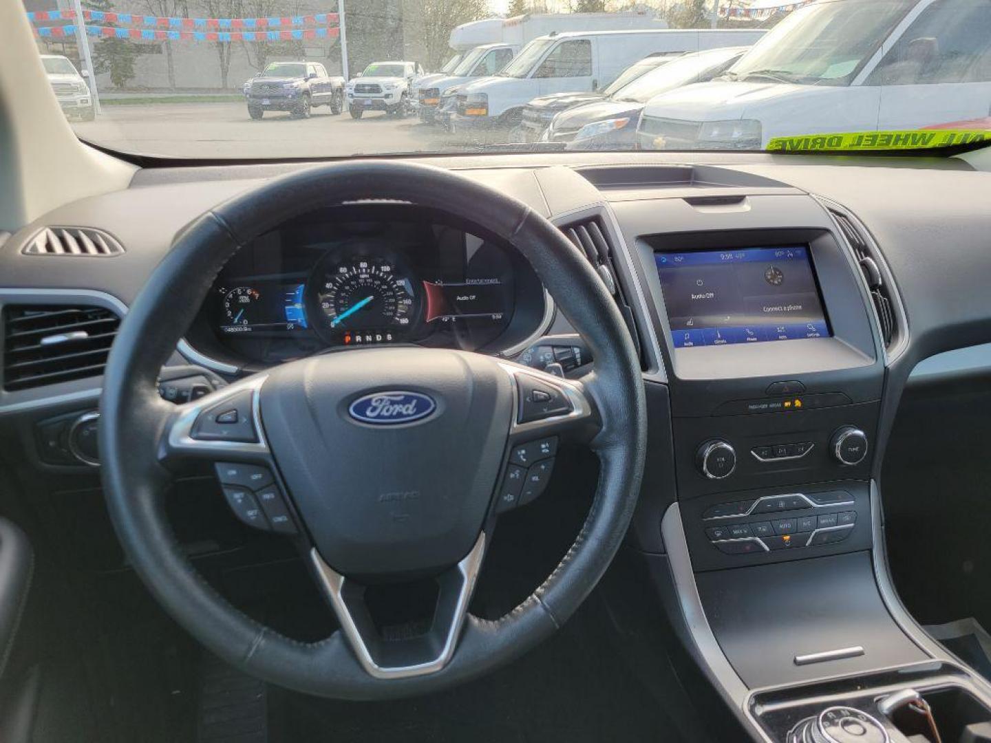 2020 WHITE FORD EDGE SEL (2FMPK4J91LB) with an 2.0L engine, Automatic transmission, located at 929 East 8th Ave, Anchorage, AK, 99501, (907) 274-2277, 61.214783, -149.866074 - Photo#4