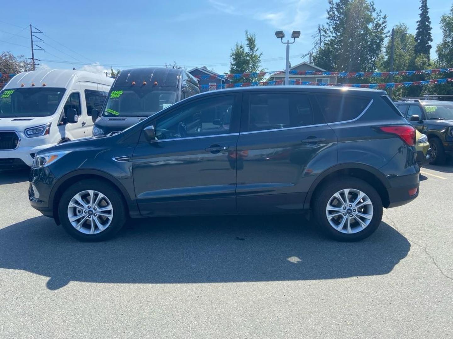 2019 GRAY FORD ESCAPE SE (1FMCU9GD3KU) with an 1.5L engine, Automatic transmission, located at 929 East 8th Ave, Anchorage, AK, 99501, (907) 274-2277, 61.214783, -149.866074 - Photo#1