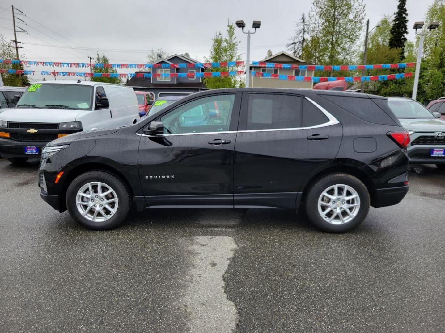 2022 BLACK CHEVROLET EQUINOX LT (3GNAXUEV0NL) with an 1.5L engine, Automatic transmission, located at 929 East 8th Ave, Anchorage, AK, 99501, (907) 274-2277, 61.214783, -149.866074 - Photo#1