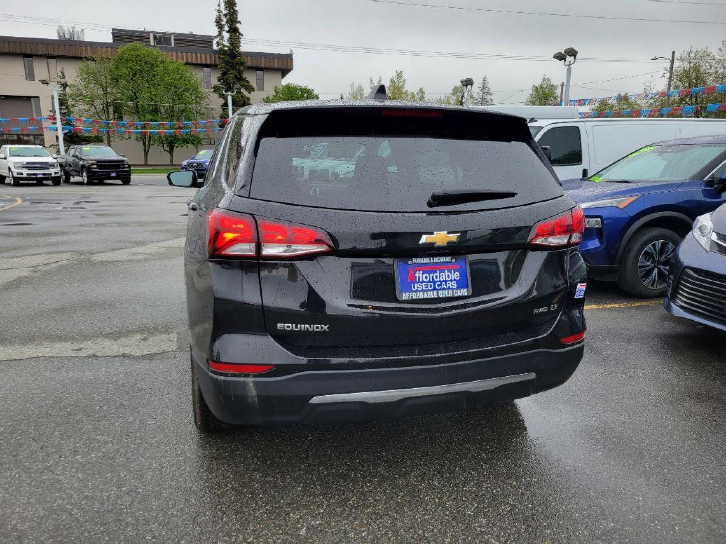 2022 BLACK CHEVROLET EQUINOX LT (3GNAXUEV0NL) with an 1.5L engine, Automatic transmission, located at 929 East 8th Ave, Anchorage, AK, 99501, (907) 274-2277, 61.214783, -149.866074 - Photo#2