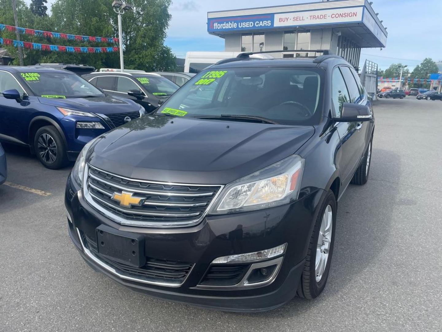 2017 GRAY CHEVROLET TRAVERSE LT (1GNKVGKD5HJ) with an 3.6L engine, Automatic transmission, located at 929 East 8th Ave, Anchorage, AK, 99501, (907) 274-2277, 61.214783, -149.866074 - Photo#0