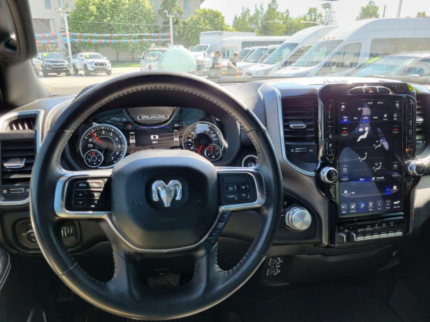 2020 BLUE RAM 2500 LARAMIE (3C6UR5FJ5LG) with an 6.4L engine, Automatic transmission, located at 929 East 8th Ave, Anchorage, AK, 99501, (907) 274-2277, 61.214783, -149.866074 - Photo#4