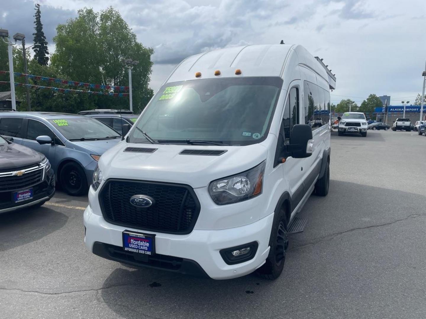 2023 WHITE FORD TRANSIT T-350 HD (1FDVU5XG0PK) with an 3.5L engine, Automatic transmission, located at 929 East 8th Ave, Anchorage, AK, 99501, (907) 274-2277, 61.214783, -149.866074 - Photo#0