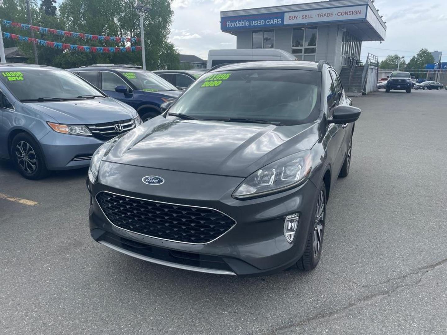 2020 GRAY FORD ESCAPE SEL (1FMCU9H96LU) with an 2.0L engine, Automatic transmission, located at 929 East 8th Ave, Anchorage, AK, 99501, (907) 274-2277, 61.214783, -149.866074 - Photo#0