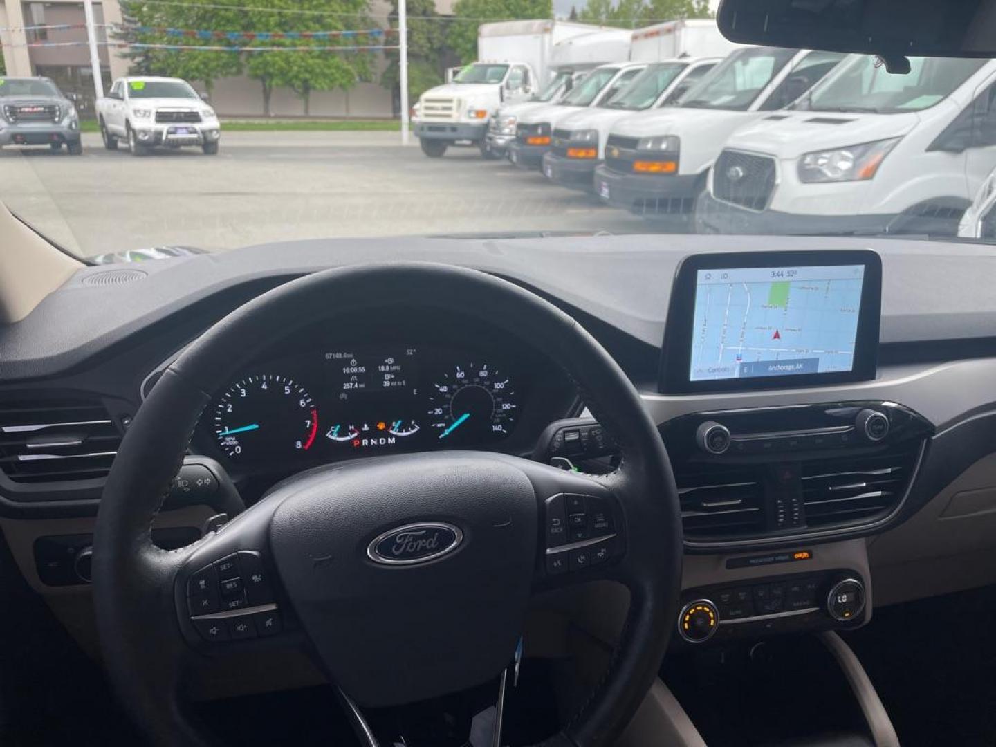 2020 GRAY FORD ESCAPE SEL (1FMCU9H96LU) with an 2.0L engine, Automatic transmission, located at 929 East 8th Ave, Anchorage, AK, 99501, (907) 274-2277, 61.214783, -149.866074 - Photo#4