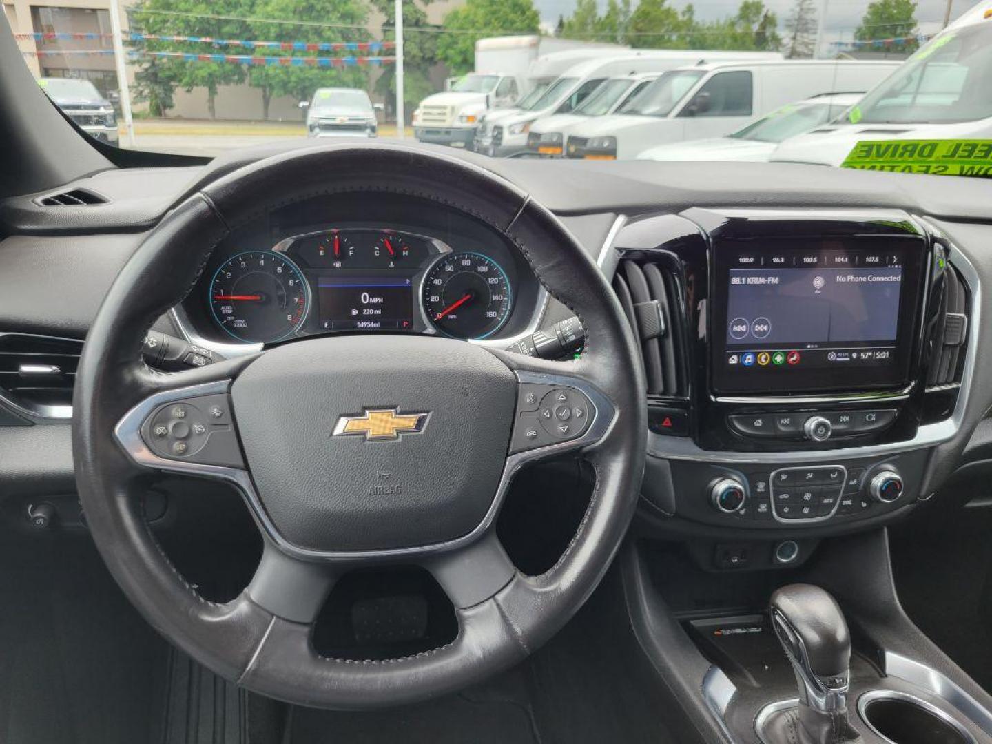 2022 BLUE CHEVROLET TRAVERSE LT (1GNEVHKW8NJ) with an 3.6L engine, Automatic transmission, located at 929 East 8th Ave, Anchorage, AK, 99501, (907) 274-2277, 61.214783, -149.866074 - Photo#4