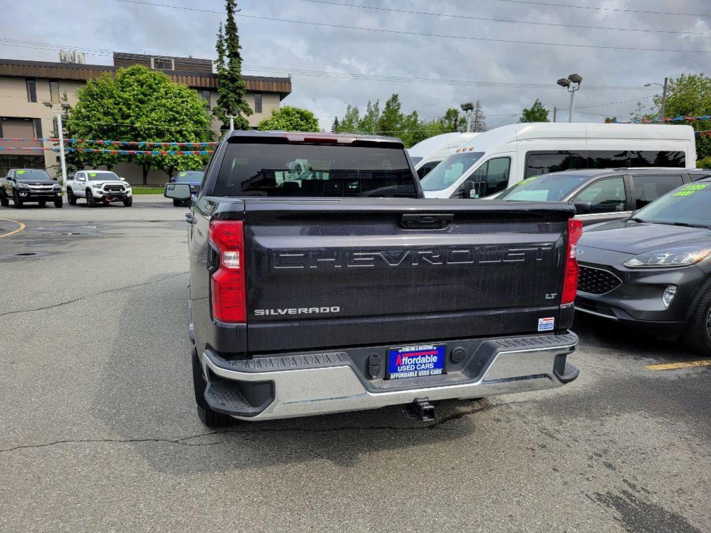 2023 BLUE CHEVROLET SILVERADO 1500 LT (2GCUDDED4P1) with an 5.3L engine, Automatic transmission, located at 929 East 8th Ave, Anchorage, AK, 99501, (907) 274-2277, 61.214783, -149.866074 - Photo#2