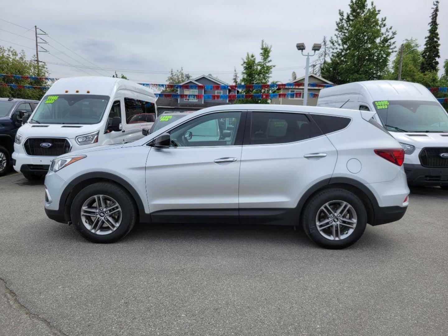 2018 SILVER HYUNDAI SANTA FE SPORT (5XYZT3LB2JG) with an 2.4L engine, Automatic transmission, located at 929 East 8th Ave, Anchorage, AK, 99501, (907) 274-2277, 61.214783, -149.866074 - Photo#1