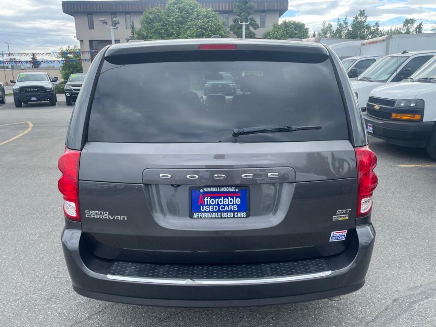 2019 BLACK DODGE GRAND CARAVAN SXT (2C4RDGCG2KR) with an 3.6L engine, Automatic transmission, located at 929 East 8th Ave, Anchorage, AK, 99501, (907) 274-2277, 61.214783, -149.866074 - Photo#2