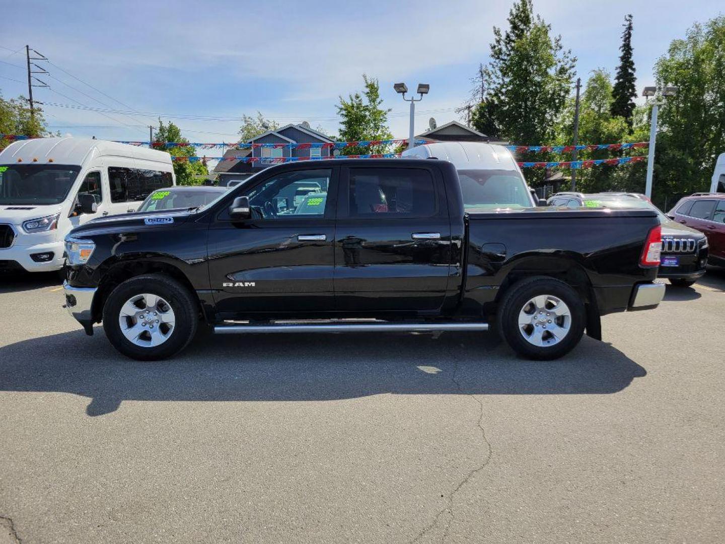 2022 BLACK RAM 1500 BIG HORN/LONE STAR (1C6RRFFG0NN) with an 3.6L engine, Automatic transmission, located at 929 East 8th Ave, Anchorage, AK, 99501, (907) 274-2277, 61.214783, -149.866074 - Photo#1