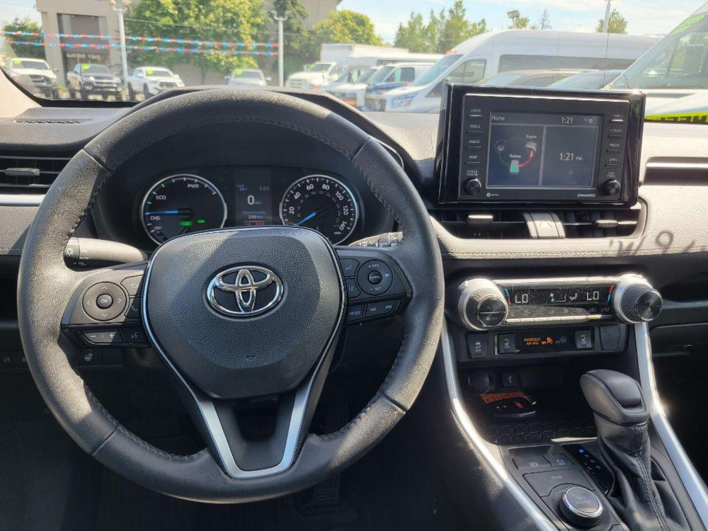 2022 BLUE TOYOTA RAV4 XLE HYBRID XLE (4T3RWRFVXNU) with an 2.5L engine, Automatic transmission, located at 929 East 8th Ave, Anchorage, AK, 99501, (907) 274-2277, 61.214783, -149.866074 - Photo#4