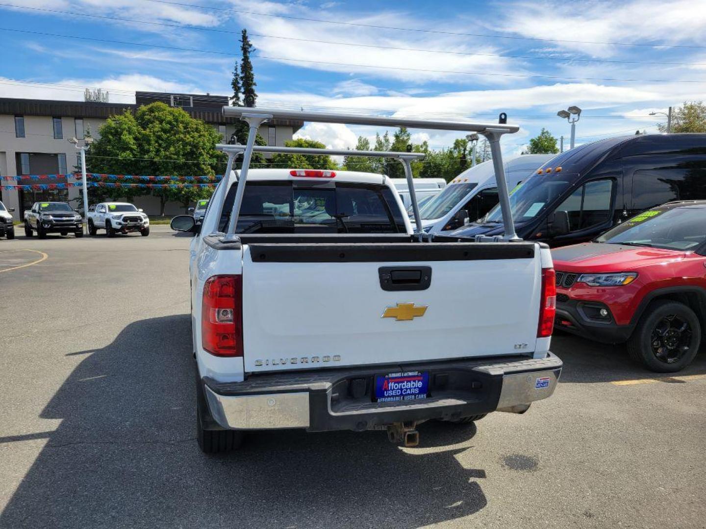 2012 WHITE CHEVROLET SILVERADO 1500 LTZ (3GCPKTE78CG) with an 5.3L engine, Automatic transmission, located at 929 East 8th Ave, Anchorage, AK, 99501, (907) 274-2277, 61.214783, -149.866074 - Photo#2