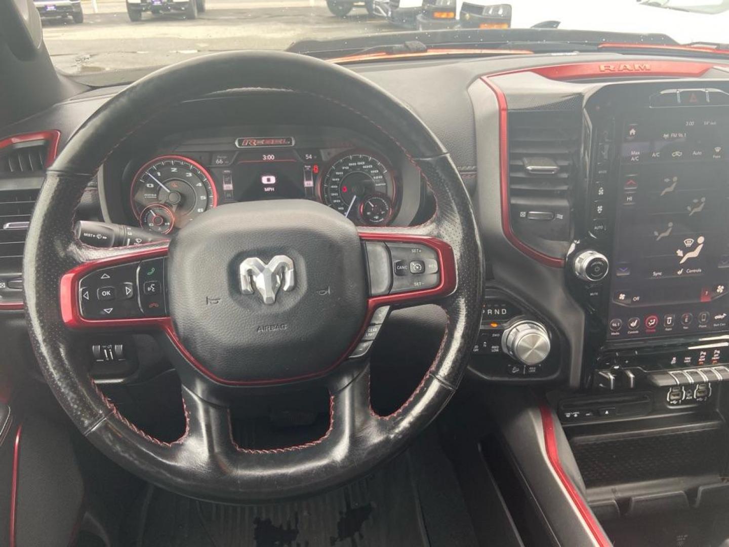 2019 BLACK RAM 1500 REBEL (1C6SRFLT3KN) with an 5.7L engine, Automatic transmission, located at 929 East 8th Ave, Anchorage, AK, 99501, (907) 274-2277, 61.214783, -149.866074 - Photo#4