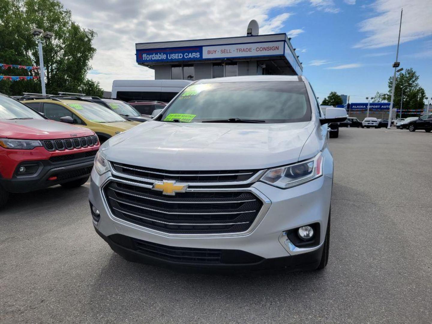 2019 SILVER CHEVROLET TRAVERSE LT (1GNEVGKW7KJ) with an 3.6L engine, Automatic transmission, located at 929 East 8th Ave, Anchorage, AK, 99501, (907) 274-2277, 61.214783, -149.866074 - Photo#0