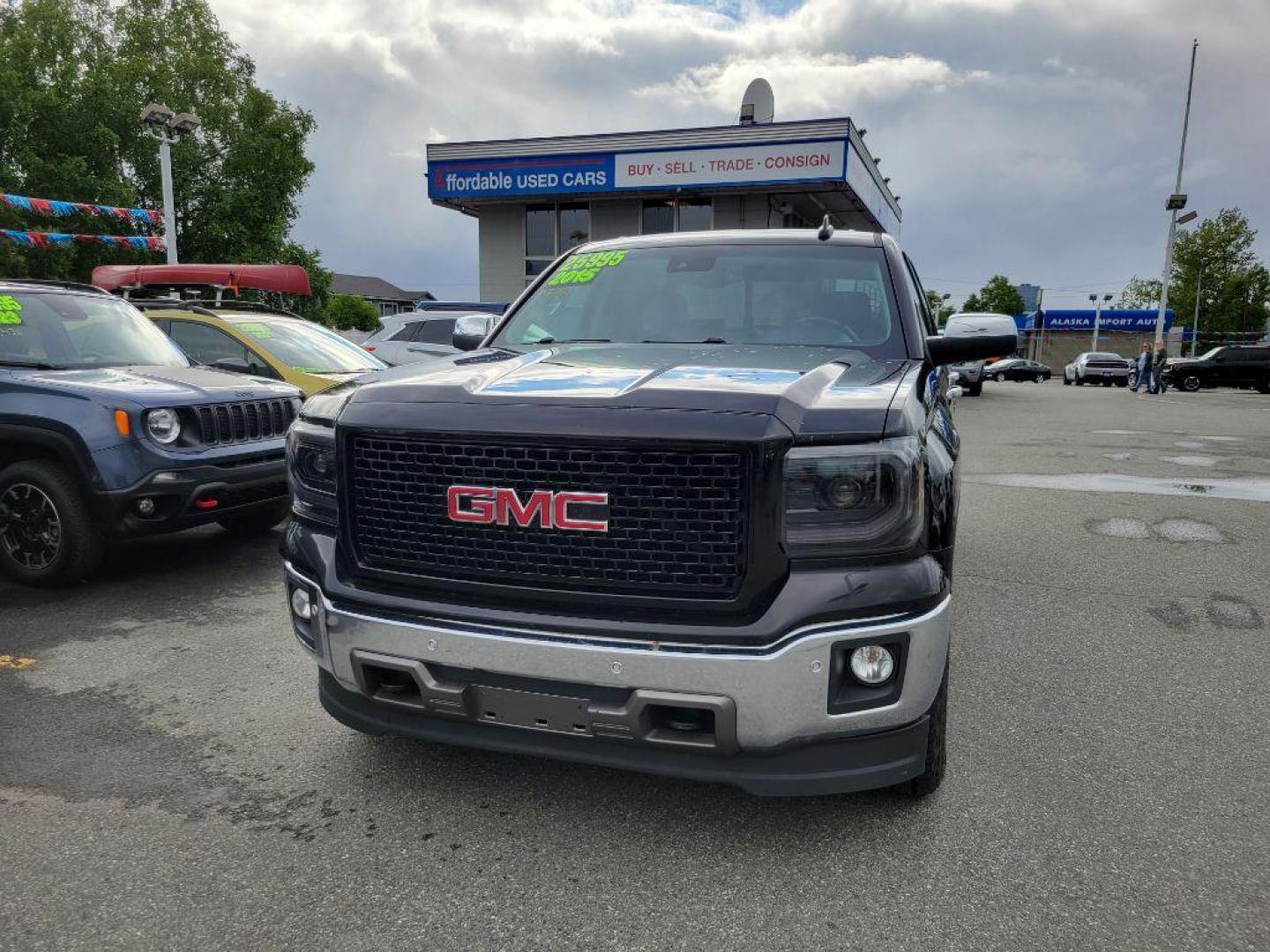 2015 BLACK GMC SIERRA 1500 SLT (3GTU2VEC0FG) with an 5.3L engine, Automatic transmission, located at 929 East 8th Ave, Anchorage, AK, 99501, (907) 274-2277, 61.214783, -149.866074 - Photo#0