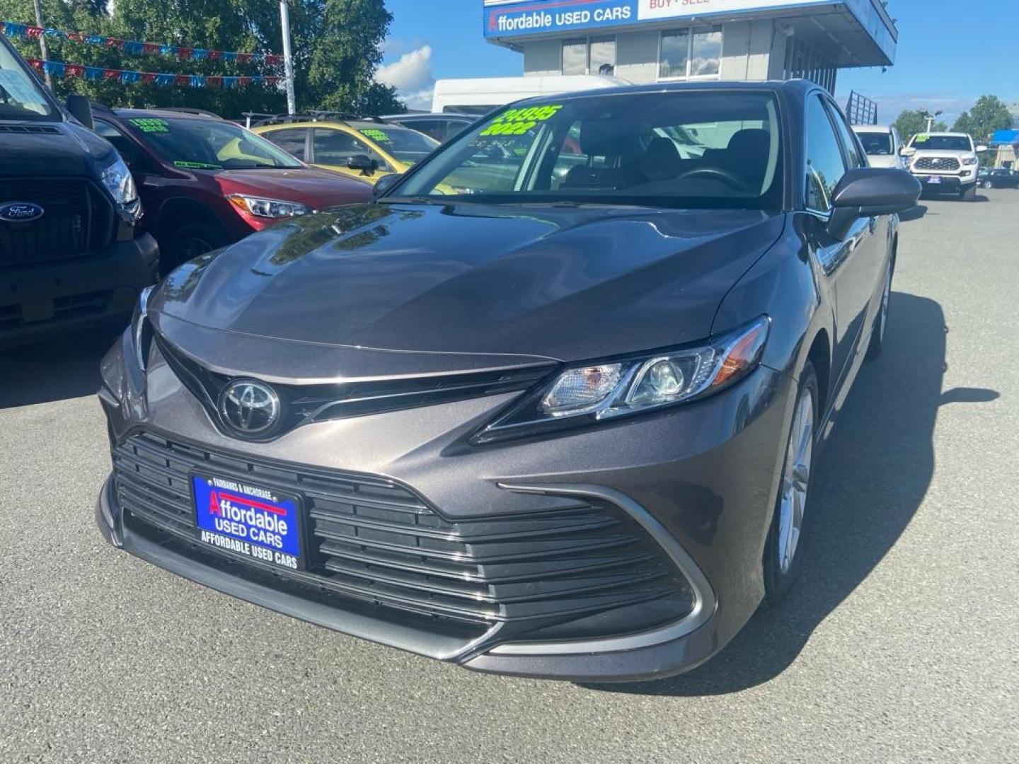 2022 GRY TOYOTA CAMRY LE (4T1C11AK6NU) with an 2.5L engine, Automatic transmission, located at 929 East 8th Ave, Anchorage, AK, 99501, (907) 274-2277, 61.214783, -149.866074 - Photo#0