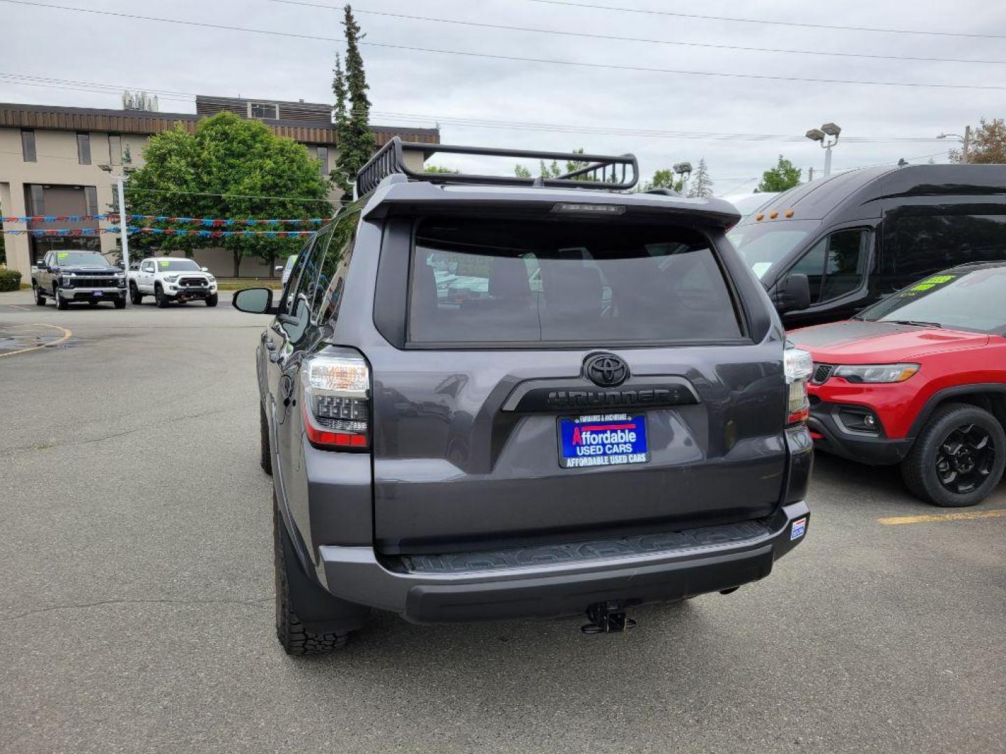 2023 GREY TOYOTA 4RUNNER SE (JTERU5JR7P6) with an 4.0L engine, Automatic transmission, located at 929 East 8th Ave, Anchorage, AK, 99501, (907) 274-2277, 61.214783, -149.866074 - Photo#2