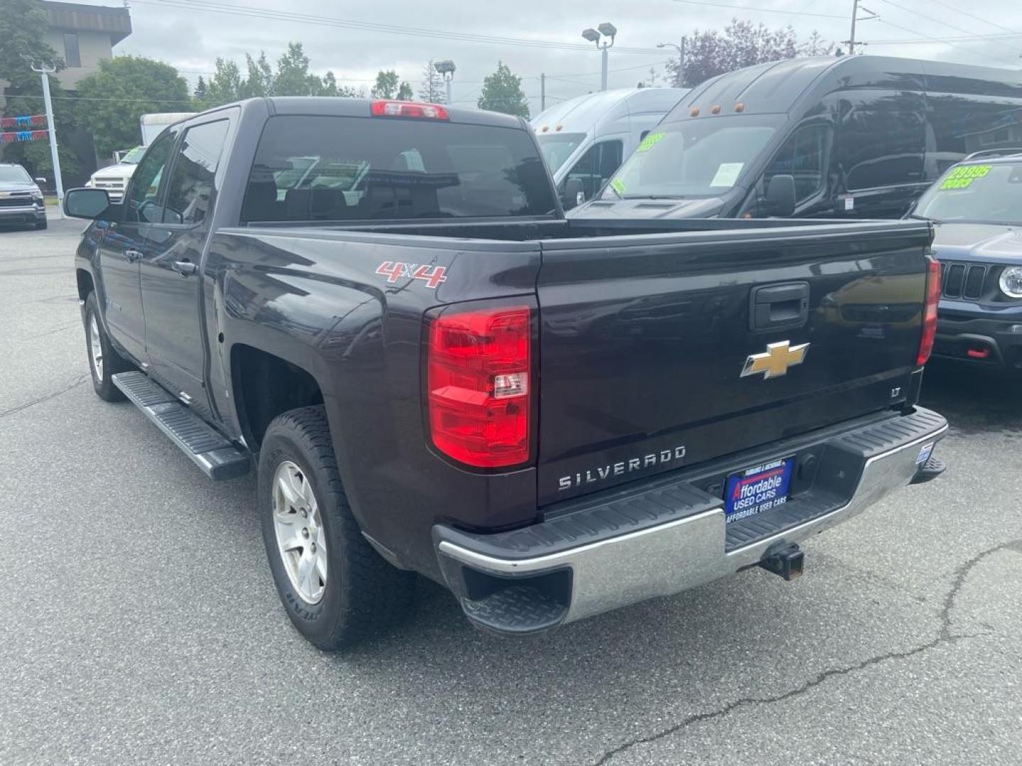 2015 GRAY CHEVROLET SILVERADO 1500 LT (3GCUKREC3FG) with an 5.3L engine, Automatic transmission, located at 929 East 8th Ave, Anchorage, AK, 99501, (907) 274-2277, 61.214783, -149.866074 - Photo#2