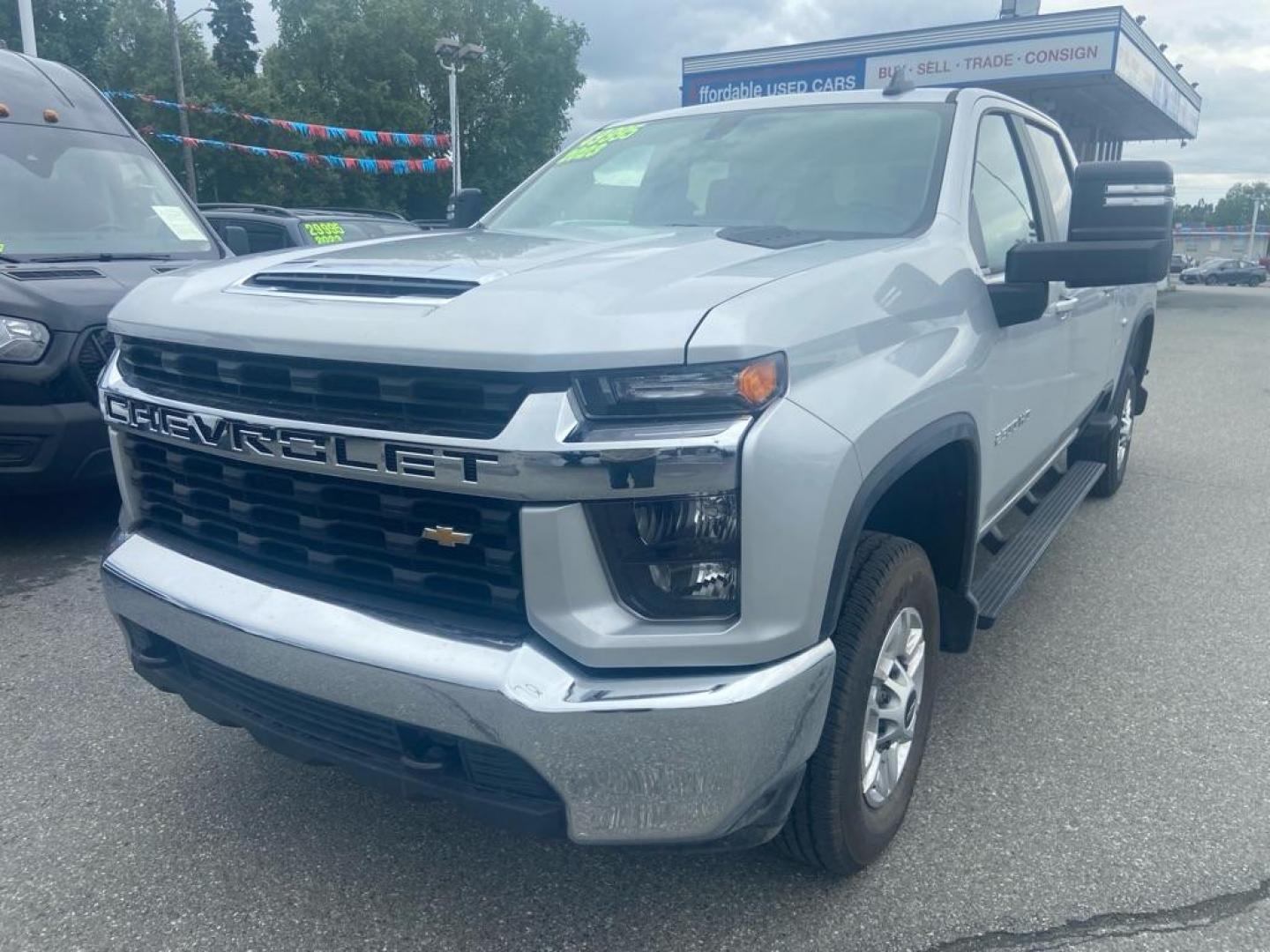 2023 SILVER CHEVROLET SILVERADO 2500 HEAVY DUTY LT (2GC4YNE74P1) with an 6.6L engine, Automatic transmission, located at 929 East 8th Ave, Anchorage, AK, 99501, (907) 274-2277, 61.214783, -149.866074 - Photo#0