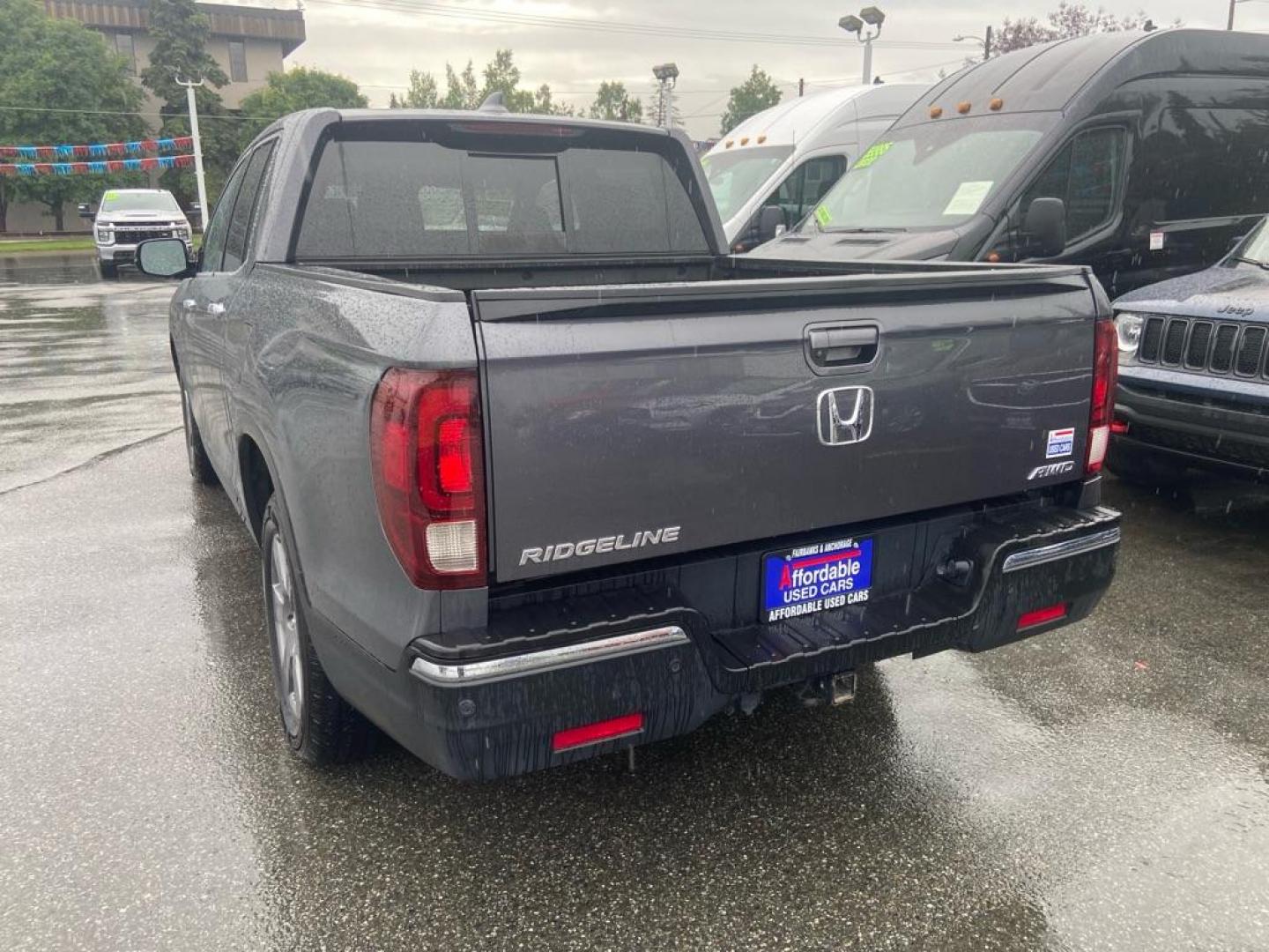 2020 GRAY HONDA RIDGELINE RTL (5FPYK3F74LB) with an 3.5L engine, Automatic transmission, located at 929 East 8th Ave, Anchorage, AK, 99501, (907) 274-2277, 61.214783, -149.866074 - Photo#2