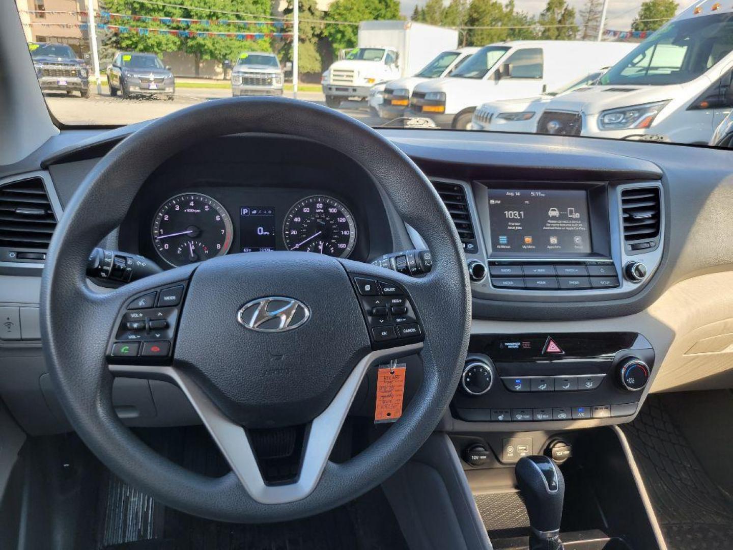 2018 GRAY HYUNDAI TUCSON SEL SEL (KM8J3CA48JU) with an 2.0L engine, Automatic transmission, located at 929 East 8th Ave, Anchorage, AK, 99501, (907) 274-2277, 61.214783, -149.866074 - Photo#4