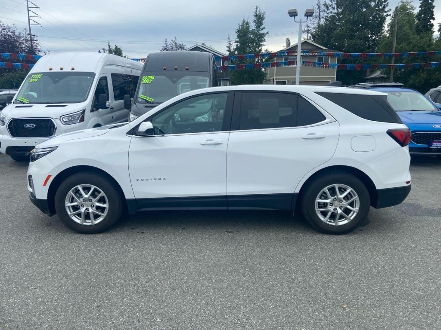 2022 WHITE CHEVROLET EQUINOX LT LT (3GNAXUEV6NL) with an 1.5L engine, Automatic transmission, located at 929 East 8th Ave, Anchorage, AK, 99501, (907) 274-2277, 61.214783, -149.866074 - Photo#1