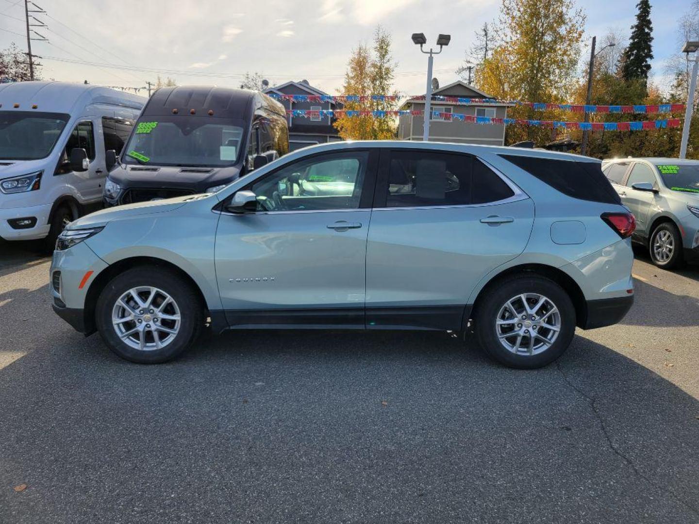 2022 BLUE CHEVROLET EQUINOX LT LT (2GNAXUEV8N6) with an 1.5L engine, Automatic transmission, located at 929 East 8th Ave, Anchorage, AK, 99501, (907) 274-2277, 61.214783, -149.866074 - Photo#1