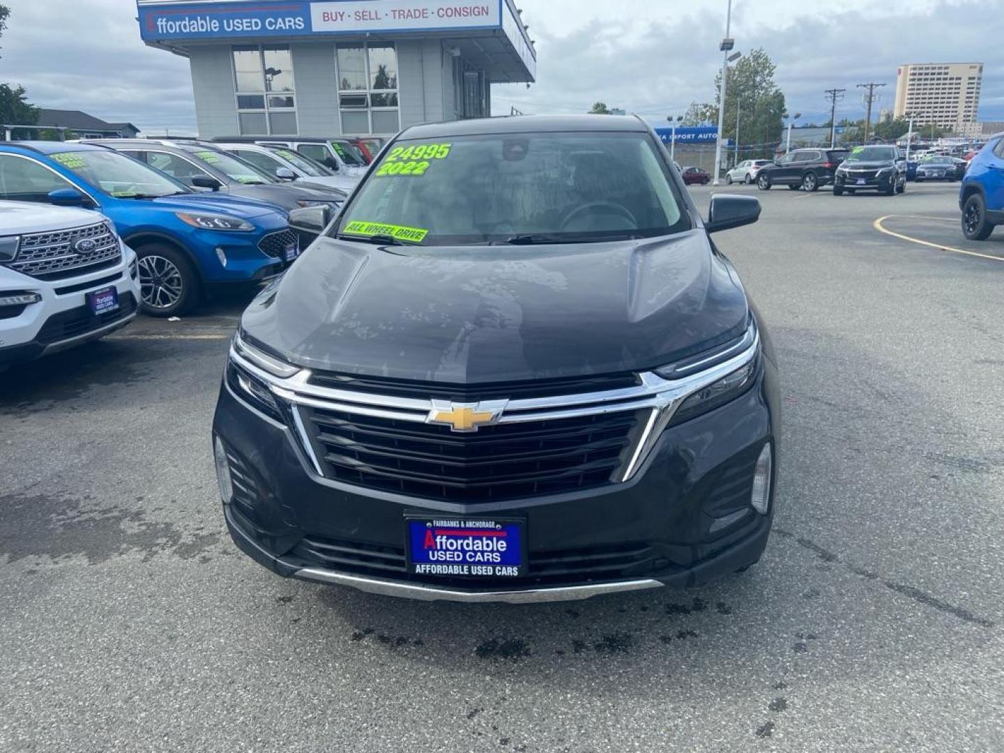 2022 GRAY CHEVROLET EQUINOX LT LT (2GNAXUEV4N6) with an 1.5L engine, Automatic transmission, located at 929 East 8th Ave, Anchorage, AK, 99501, (907) 274-2277, 61.214783, -149.866074 - Photo#0