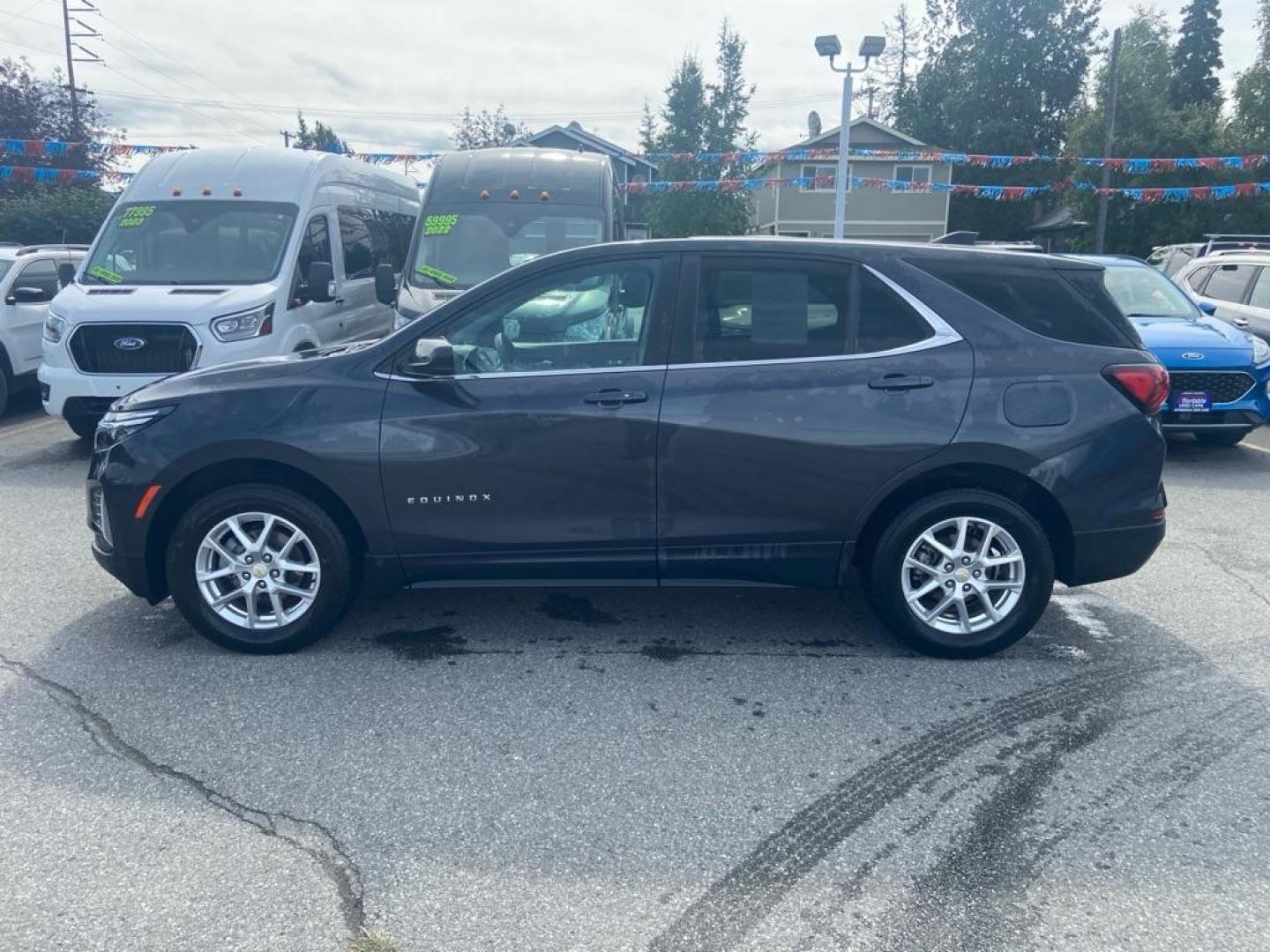 2022 GRAY CHEVROLET EQUINOX LT LT (2GNAXUEV7N6) with an 1.5L engine, Automatic transmission, located at 929 East 8th Ave, Anchorage, AK, 99501, (907) 274-2277, 61.214783, -149.866074 - Photo#1