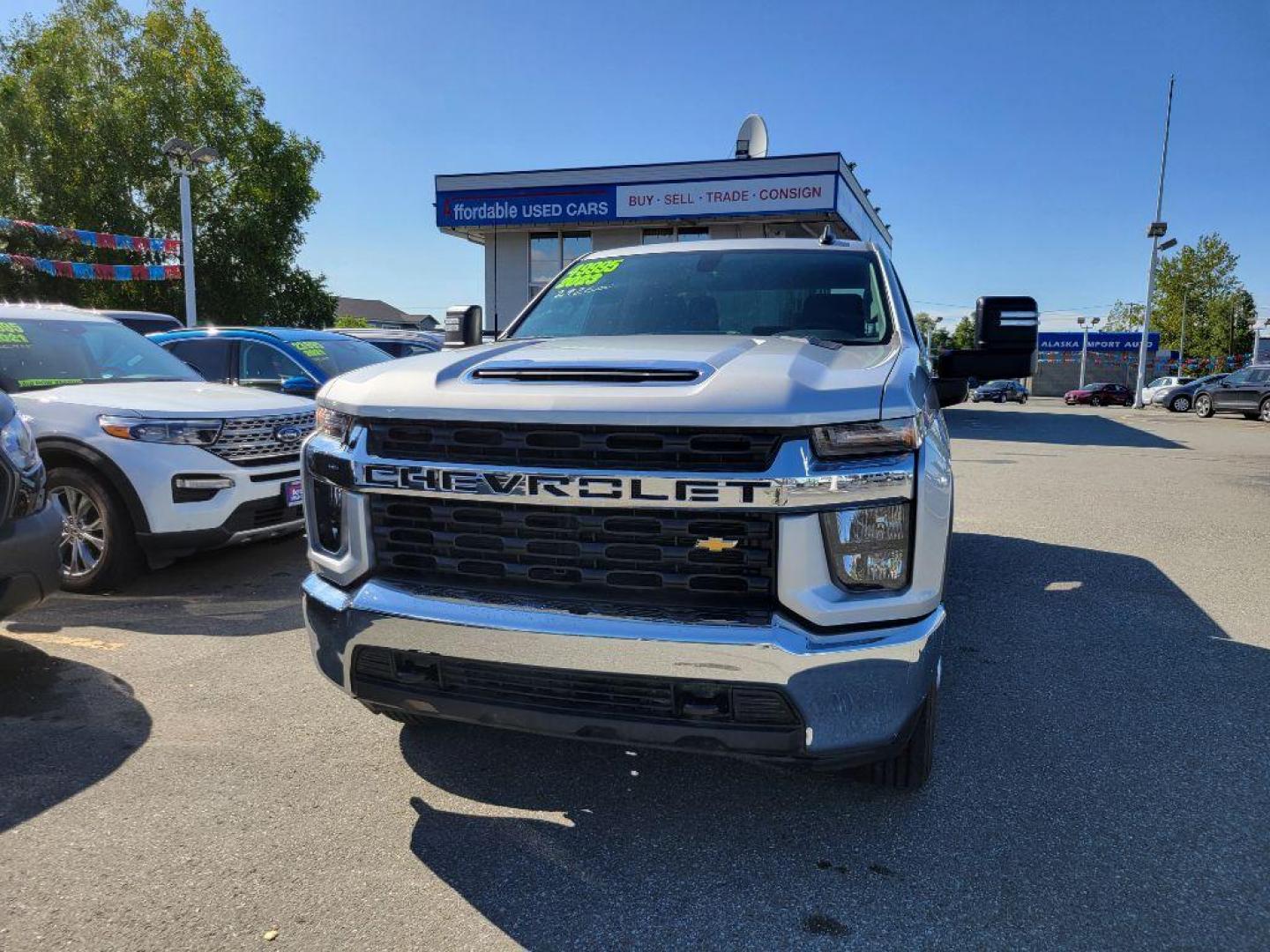 2023 SILVER CHEVROLET SILVERADO 2500 HEAVY DUTY LT (2GC4YNE77P1) with an 6.6L engine, Automatic transmission, located at 929 East 8th Ave, Anchorage, AK, 99501, (907) 274-2277, 61.214783, -149.866074 - Photo#0