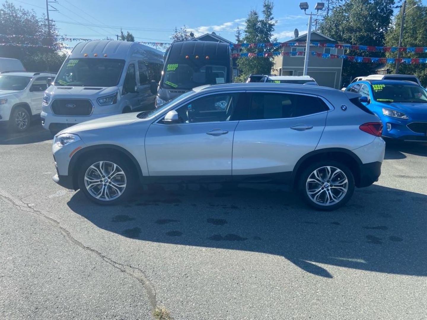 2020 GRAY BMW X2 XDRIVE28I (WBXYJ1C04L5) with an 2.0L engine, Automatic transmission, located at 929 East 8th Ave, Anchorage, AK, 99501, (907) 274-2277, 61.214783, -149.866074 - Photo#2