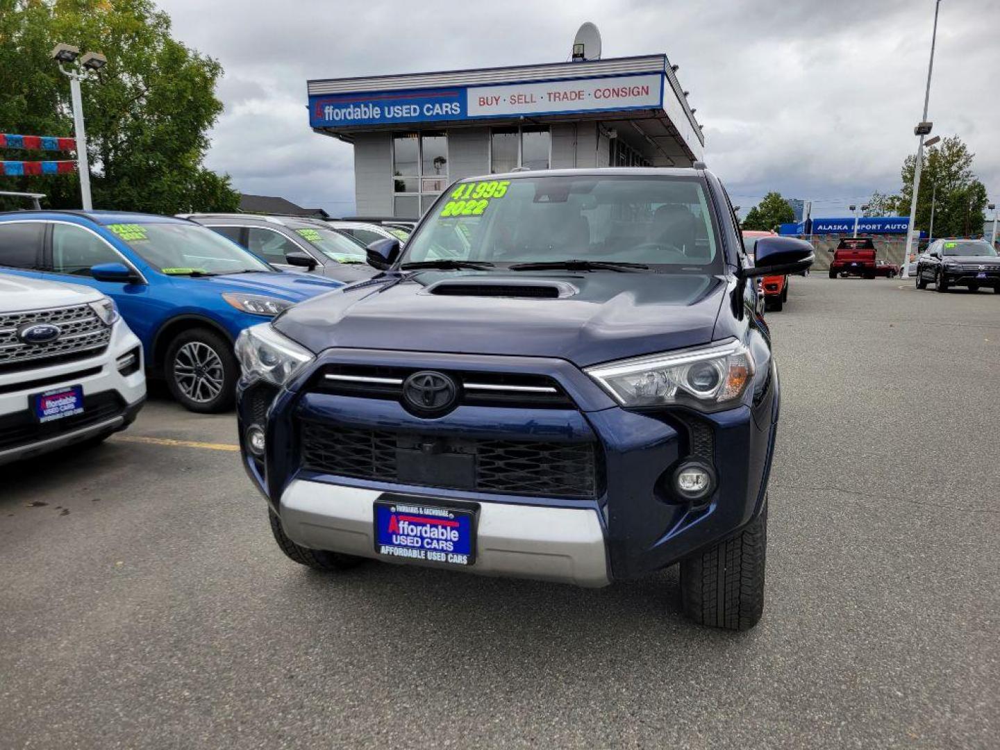 2022 BLUE TOYOTA 4RUNNER TRD SR5 PREMIUM (JTERU5JR7N6) with an 4.0L engine, Automatic transmission, located at 929 East 8th Ave, Anchorage, AK, 99501, (907) 274-2277, 61.214783, -149.866074 - Photo#0